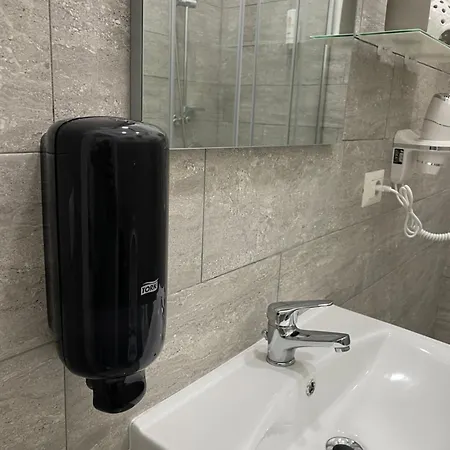 Garibaldi 4* Nápoles