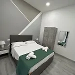 Garibaldi 4*