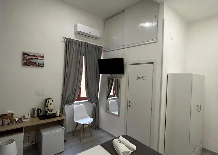 بيت ضيافة Garibaldi نابولي